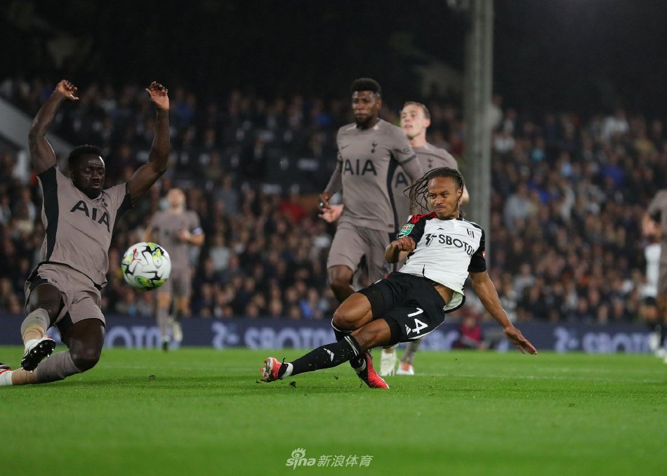 曾力挺李铁 曾力挺李铁