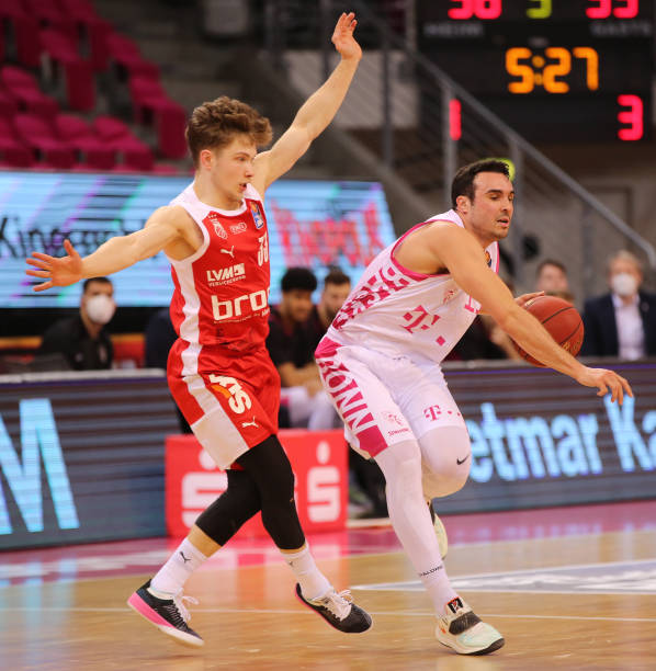 他在空中调 他在空中调